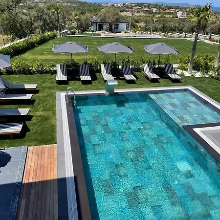 Holiday home Ultra Lueks Havuzlu