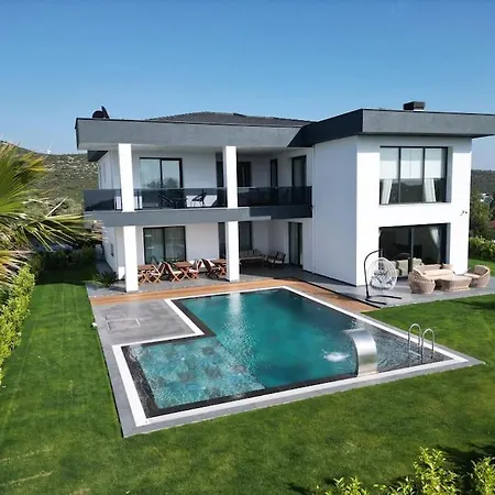Ultra Lueks Havuzlu Holiday home Cesme