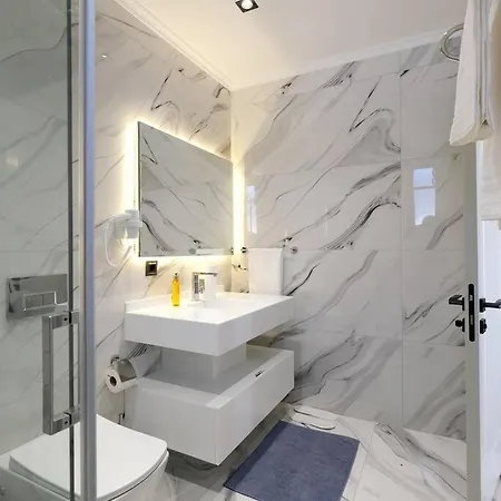 Holiday home Ultra Lueks Havuzlu *